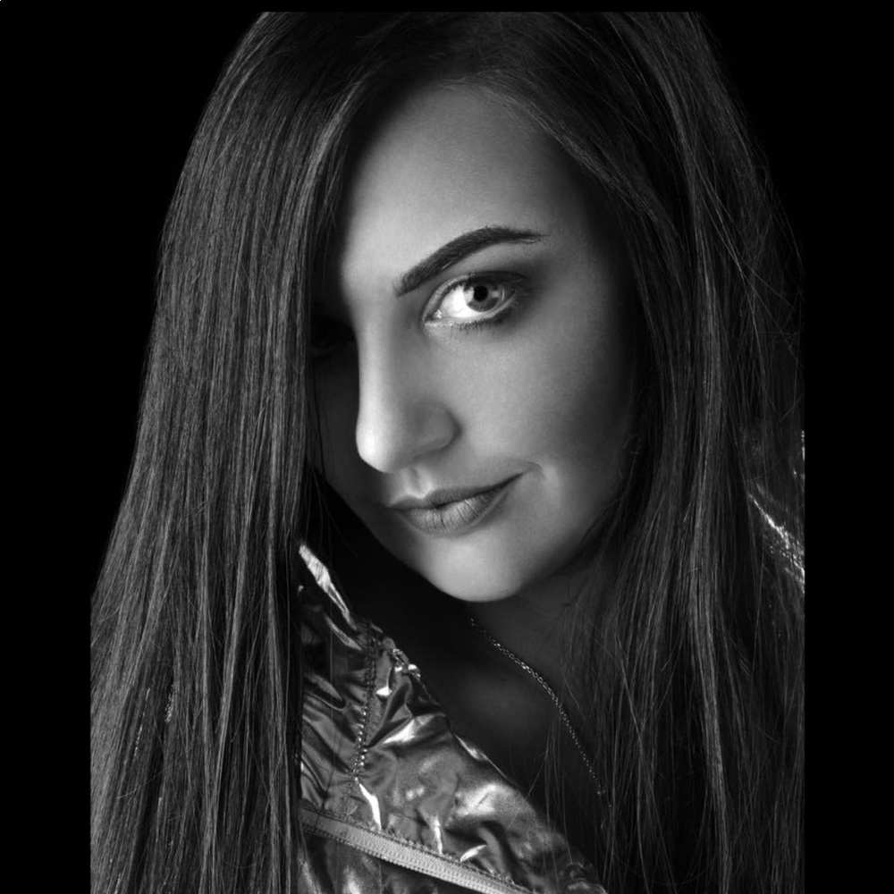 Meet your Posher, Madeline